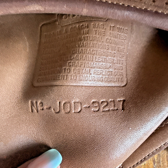 Vintage Coach Legacy Court‎ 9217 Perforated Leather Hobo Shoulder Bag Purse - Picture 11 of 15